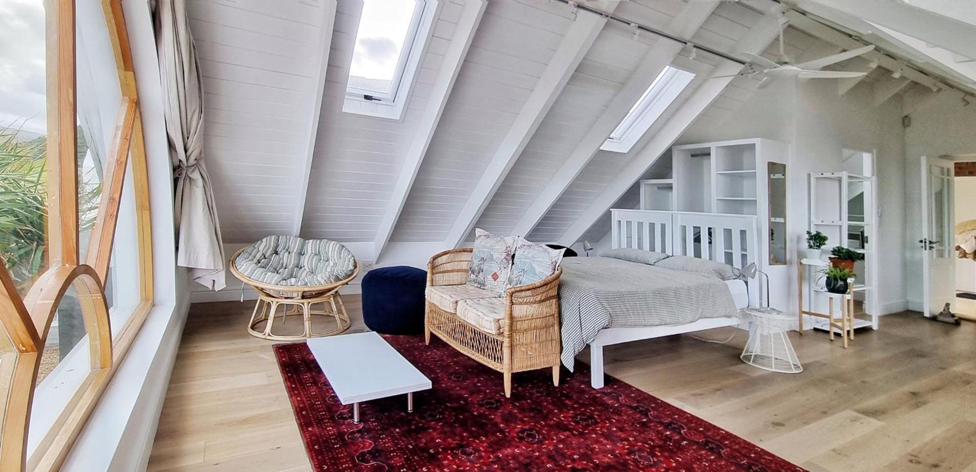The Dragon Tree Guesthouse Калк Бей Екстериор снимка