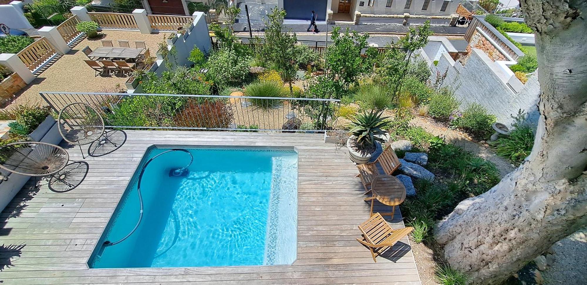 The Dragon Tree Guesthouse Калк Бей Екстериор снимка